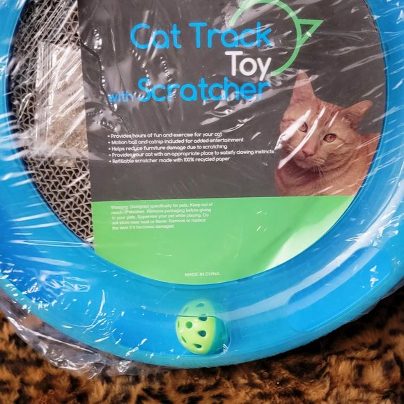 Cat Track Circle w/ Ball and scratcher.. A loved cat toy!! Bran New w/ tag!! - Picture 3 of 3